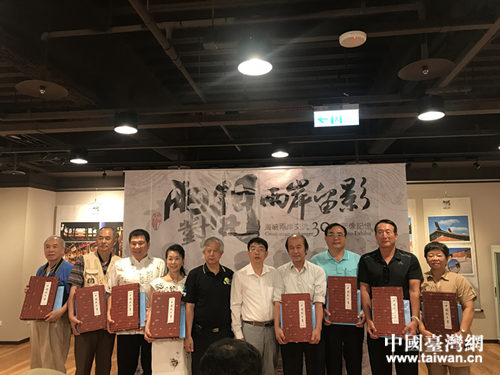 現場贈書_副本 現場贈書_副本