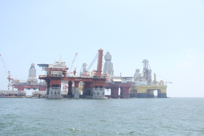 中集來福士生產的“藍鯨”海上鉆井平臺 中集來福士生產的“藍鯨”海上鉆井平臺