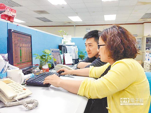 政策限制無法實習“臺歸派”陸生就業路面臨考驗 政策限制無法實習“臺歸派”陸生就業路面臨考驗