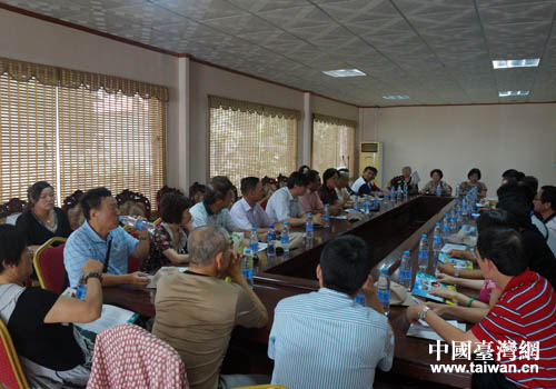 北京市臺聯、臺灣“中國統一聯盟”和河南省臺聯在一起進行座談 北京市臺聯、臺灣“中國統一聯盟”和河南省臺聯在一起進行座談