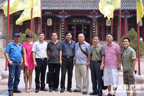 兩岸記者海峽兩岸交流基地巡禮采訪團在威海采訪 兩岸記者海峽兩岸交流基地巡禮采訪團在威海采訪