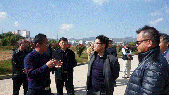 聽取云南創(chuàng)生物醫(yī)藥科技孵化有限公司負(fù)責(zé)人情況匯報(bào) 聽取云南創(chuàng)生物醫(yī)藥科技孵化有限公司負(fù)責(zé)人情況匯報(bào)