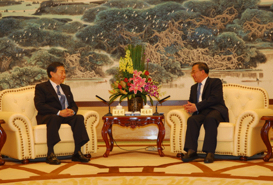 胡春華會見臺灣貿(mào)易中心董事長王志剛 胡春華會見臺灣貿(mào)易中心董事長王志剛