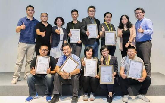 兩岸創客團隊合影 兩岸創客團隊合影