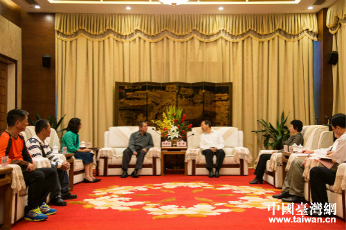 海南省委副書記李軍會見臺灣屏東縣議會議長周典論 海南省委副書記李軍會見臺灣屏東縣議會議長周典論