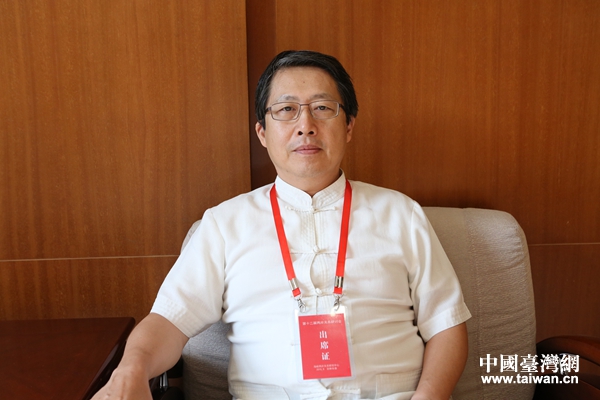 臺灣昆山科技大學(xué)國際學(xué)院院長丁仁方接受中國臺灣網(wǎng)專訪。(中國臺灣網(wǎng) 宣玲玲 攝)