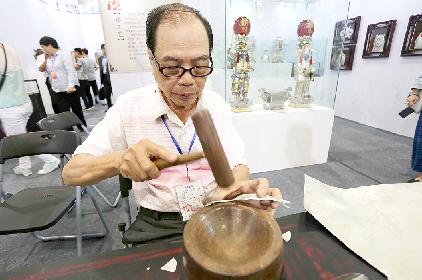 魯臺會:精選臺灣八大傳統工藝引市民驚嘆 魯臺會:精選臺灣八大傳統工藝引市民驚嘆