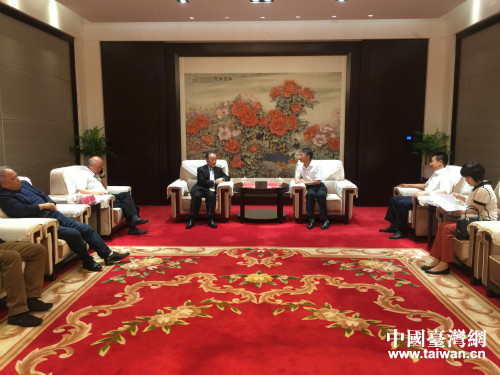 撫順市副市長劉忠瑞會見新黨主席郁慕明 撫順市副市長劉忠瑞會見新黨主席郁慕明