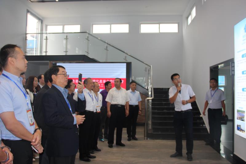 2017魯臺(德州)現(xiàn)代產(chǎn)業(yè)合作懇談會參會臺商在禹城參觀考察 2017魯臺(德州)現(xiàn)代產(chǎn)業(yè)合作懇談會參會臺商在禹城參觀考察