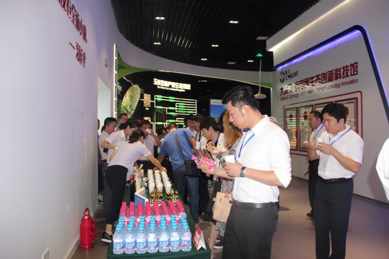 2017魯臺(德州)現(xiàn)代產(chǎn)業(yè)合作懇談會參會臺商在禹城參觀考察 2017魯臺(德州)現(xiàn)代產(chǎn)業(yè)合作懇談會參會臺商在禹城參觀考察