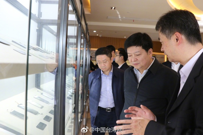 龍明彪在廈門調(diào)研臺(tái)灣青年創(chuàng)業(yè)情況 看望在鷺臺(tái)青 龍明彪在廈門調(diào)研臺(tái)灣青年創(chuàng)業(yè)情況 看望在鷺臺(tái)青