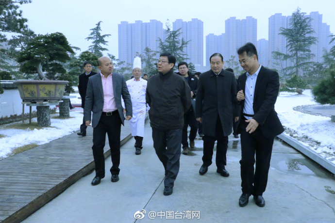 陳德銘走訪西安臺企“御品軒” 帶來春節(jié)的暖心問候 陳德銘走訪西安臺企“御品軒” 帶來春節(jié)的暖心問候