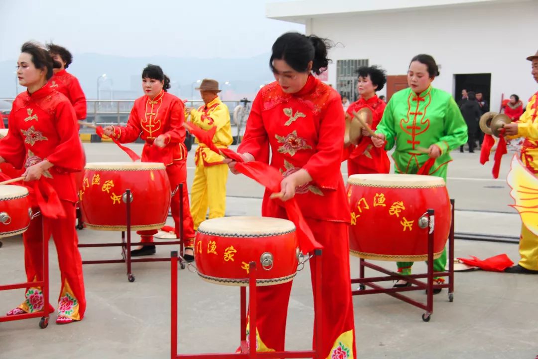 “一衣帶水難卻情·同舟共渡圓新春” ——浙江玉環舉行“送臺灣同胞回家過大年”活動 “一衣帶水難卻情·同舟共渡圓新春” ——浙江玉環舉行“送臺灣同胞回家過大年”活動