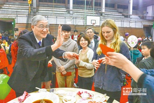 臺媒:赴臺學(xué)生近4成來自大陸臺灣相當(dāng)倚賴陸生