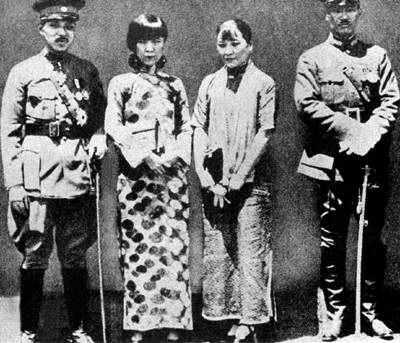 1930年11月,(左起)張學良、于鳳至、宋美齡、蔣介石在南京合影