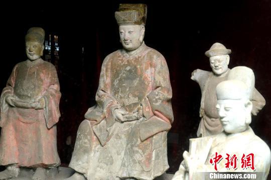 海上絲綢之路的文化遺存:長樂顯應(yīng)宮內(nèi)出土的鄭和泥塑像栩栩如生。 劉可耕 攝 海上絲綢之路的文化遺存:長樂顯應(yīng)宮內(nèi)出土的鄭和泥塑像栩栩如生。 劉可耕 攝