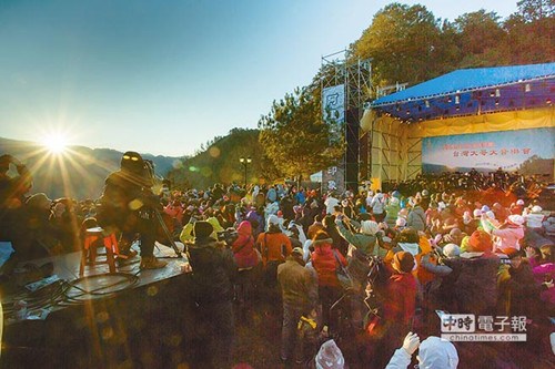 臺灣跨年特色游陸客偏愛臺北跨年演唱會、迎曙光