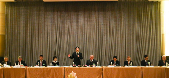 賴清德拯救低薪“新舉措” 遭商界白眼勞工抗議 賴清德拯救低薪“新舉措” 遭商界白眼勞工抗議