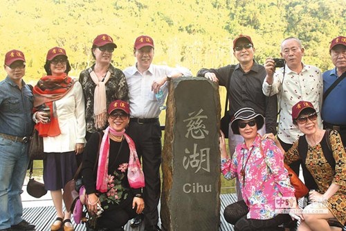 大陸將領后代訪兩蔣園區(qū):讓上一代恩怨停留上一代