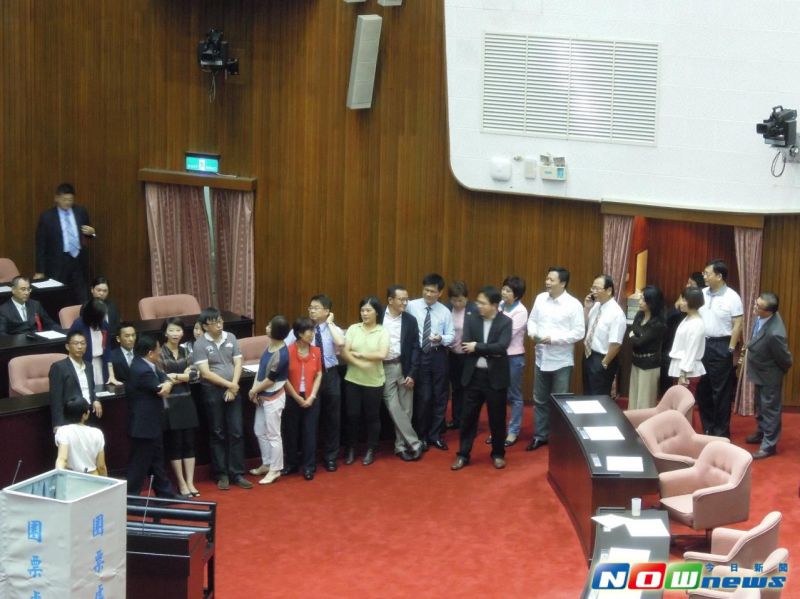 _Ժ̎O(jin)ԺԺLԺLͬ(qun)ͶƱGIίI(lng)Ʊ̎g(sh)ԱͶƱM(jn)