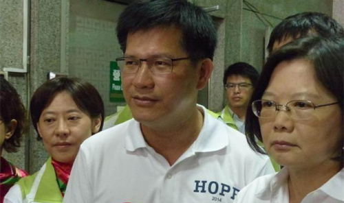 郭正亮:蔡英文促使選戰導向藍綠對決