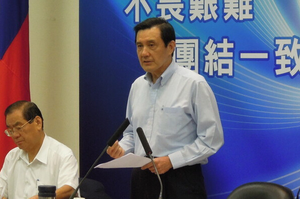 屏東縣長餿水油案神隱惹民怨 藍(lán)常委:有利屏東選情 屏東縣長餿水油案神隱惹民怨 藍(lán)常委:有利屏東選情