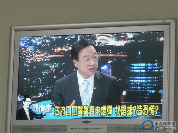 江宜樺回應(yīng)食安問題:隨時(shí)愿意為政策失敗、重大違失下臺 江宜樺回應(yīng)食安問題:隨時(shí)愿意為政策失敗、重大違失下臺