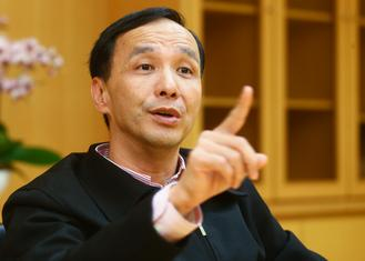 朱立倫談參選國民黨主席 稱要找回創黨精神(圖) 朱立倫談參選國民黨主席 稱要找回創黨精神(圖)