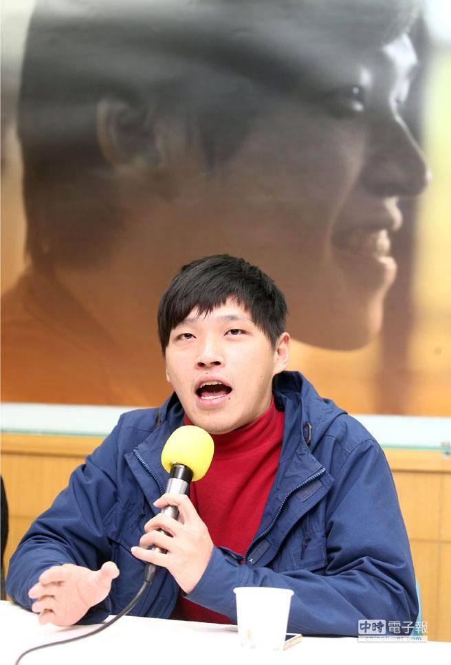 陳為廷坦承曾對女性摸胸 網友不屑:披著羊皮的狼 陳為廷坦承曾對女性摸胸 網友不屑:披著羊皮的狼