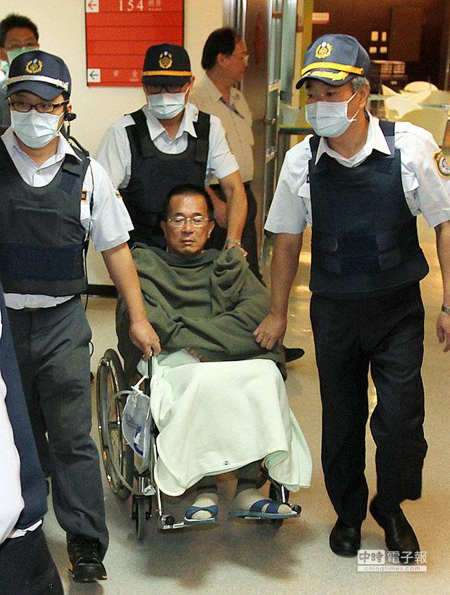 陳水扁已打包行李,做好保外就醫(yī)準備。(臺媒圖) 陳水扁已打包行李,做好保外就醫(yī)準備。(臺媒圖)