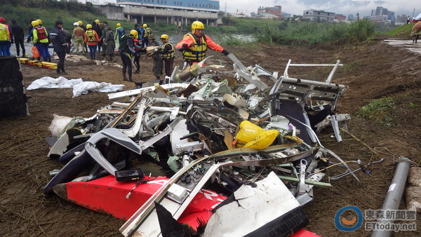 臺(tái)灣復(fù)興墜機(jī)遇難者全部尋獲,9天搜救投入8500人次。(臺(tái)媒圖) 臺(tái)灣復(fù)興墜機(jī)遇難者全部尋獲,9天搜救投入8500人次。(臺(tái)媒圖)