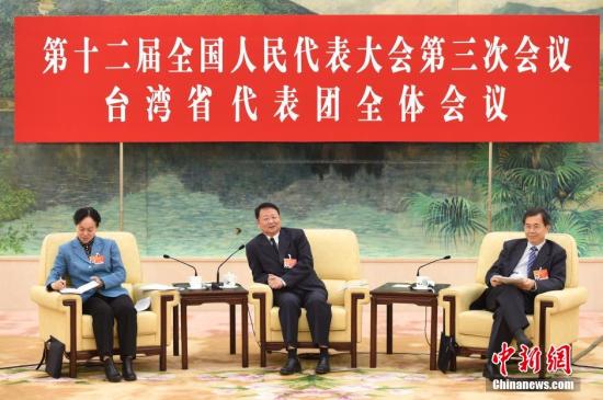 人民大會堂的“兩岸”聲音(圖) 人民大會堂的“兩岸”聲音(圖)