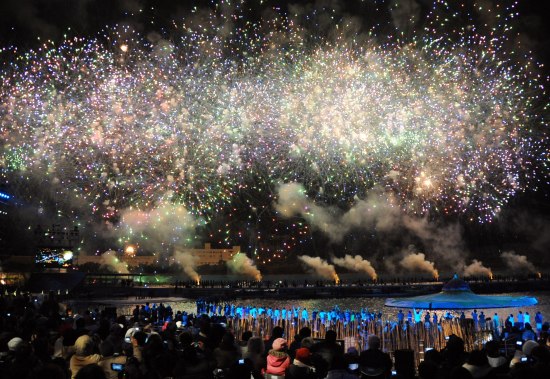 王金平宣布今年“雙十節(jié)”煙火將在高雄舉辦 王金平宣布今年“雙十節(jié)”煙火將在高雄舉辦