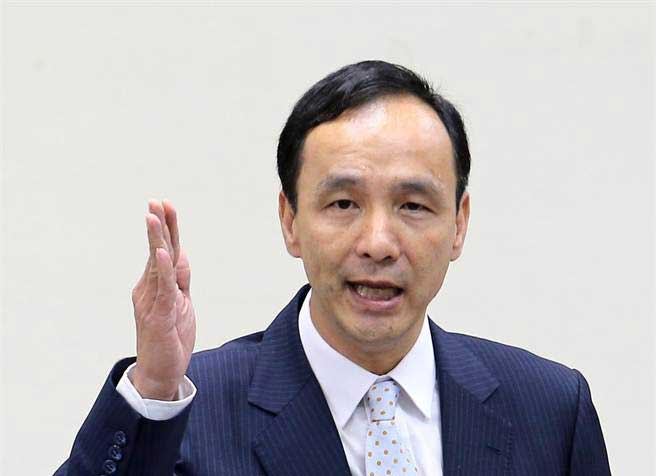 朱立倫火力全開再轟蔡:碰到財團就轉彎 假話太多 朱立倫火力全開再轟蔡:碰到財團就轉彎 假話太多