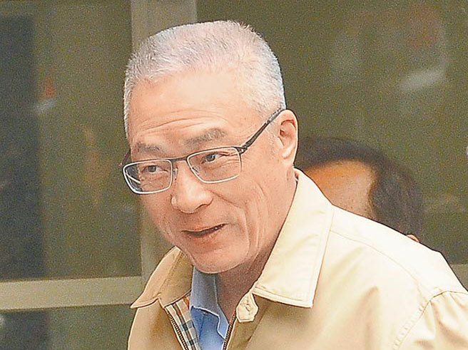 臺媒:吳敦義動作頻頻似備戰(zhàn)2016 攻防蔡英文有策略 臺媒:吳敦義動作頻頻似備戰(zhàn)2016 攻防蔡英文有策略