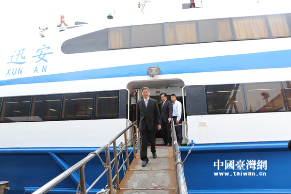 國臺辦主任張志軍抵達金門,開始參訪行程。(中國臺灣網 陳佳慧攝) 國臺辦主任張志軍抵達金門,開始參訪行程。(中國臺灣網 陳佳慧攝)