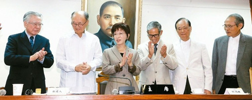 洪秀柱公布其第一波臺灣安全事務顧問大角色云集