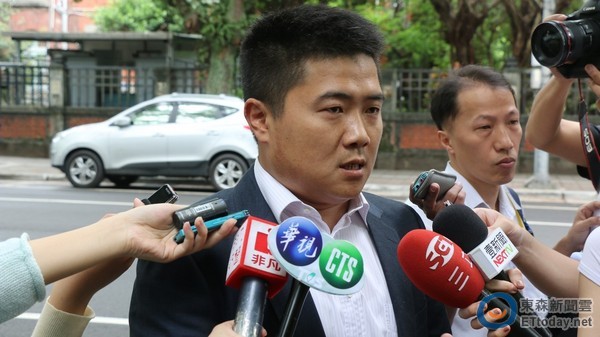 周玉蔻預告"藍委"顏寬恒將退選 對方打臉:選到底 周玉蔻預告"藍委"顏寬恒將退選 對方打臉:選到底