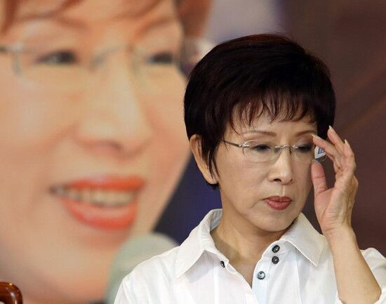 國(guó)民黨中常會(huì)通過(guò)廢止洪秀柱2016提名案 國(guó)民黨中常會(huì)通過(guò)廢止洪秀柱2016提名案