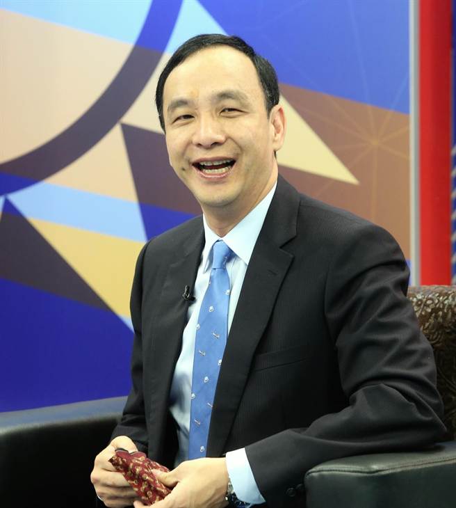 中國國民黨2016參選人朱立倫證實,預(yù)定在11月中上旬赴美訪問,第一個要談的重點,當(dāng)然是兩岸關(guān)系 中國國民黨2016參選人朱立倫證實,預(yù)定在11月中上旬赴美訪問,第一個要談的重點,當(dāng)然是兩岸關(guān)系