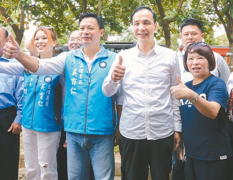 朱立倫嘉義趕場輔選“立委” 點燃藍軍斗志 朱立倫嘉義趕場輔選“立委” 點燃藍軍斗志