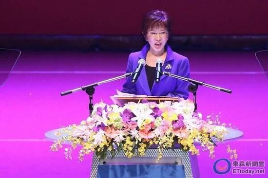 洪秀柱應訓不改“老師”本色 給檢察官上了一課 洪秀柱應訓不改“老師”本色 給檢察官上了一課