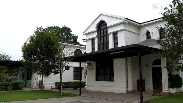 高雄市議會成奢華度假村:議員洗1次桑拿要花費1萬 高雄市議會成奢華度假村:議員洗1次桑拿要花費1萬