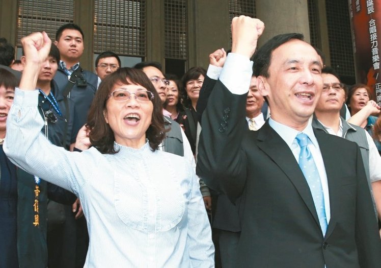 朱立倫回應“不分區立委”提名爭議:不比馬英九遜色 朱立倫回應“不分區立委”提名爭議:不比馬英九遜色