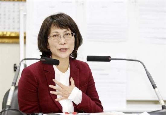 王如玄強調從大學起關心女性權益:蔡英文沒有 王如玄強調從大學起關心女性權益:蔡英文沒有