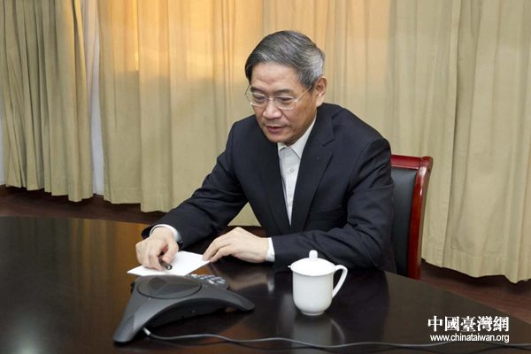 國臺(tái)辦主任張志軍與陸委會(huì)主委夏立言30日上午9時(shí)首次通過兩岸熱線通話 國臺(tái)辦主任張志軍與陸委會(huì)主委夏立言30日上午9時(shí)首次通過兩岸熱線通話