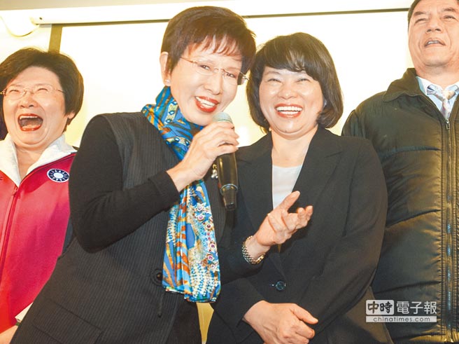 綠營清算不斷 洪秀柱黃敏惠同臺大喊團結(圖) 綠營清算不斷 洪秀柱黃敏惠同臺大喊團結(圖)