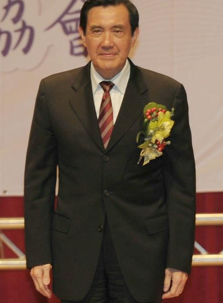 馬英九:盡快將陸生納保 與當地學生享同等條件 馬英九:盡快將陸生納保 與當地學生享同等條件