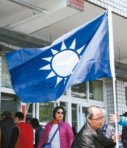 洪秀柱被稱(chēng)國(guó)民黨第1個(gè)最平民化黨主席 面臨4大挑戰(zhàn) 洪秀柱被稱(chēng)國(guó)民黨第1個(gè)最平民化黨主席 面臨4大挑戰(zhàn)