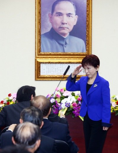 馬英九坦承敗選有責(zé) 力挺洪秀柱改革黨務(wù)(圖) 馬英九坦承敗選有責(zé) 力挺洪秀柱改革黨務(wù)(圖)